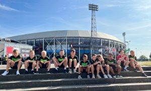 Albert Heijn Lodder bezorgt O10-2 onvergetelijk sponsoruitje