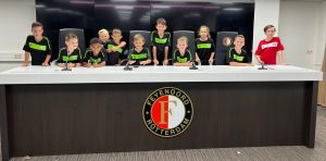 Albert Heijn Lodder bezorgt O10-2 onvergetelijk sponsoruitje 5