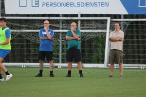 De kop is eraf! 4