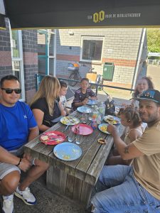 Geslaagde vrijwilligersbarbecue 1