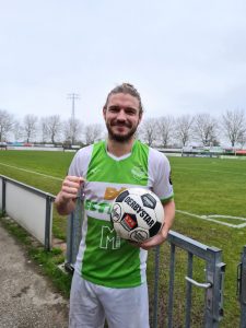 Gret-ig begin in Amsterdam resulteert in monsteroverwinning: 1-8