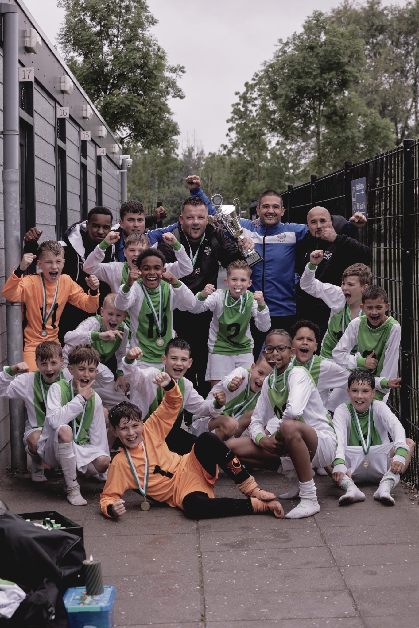 JO13-2 (O12) wint Sir Winston Fun & Games Cup!
