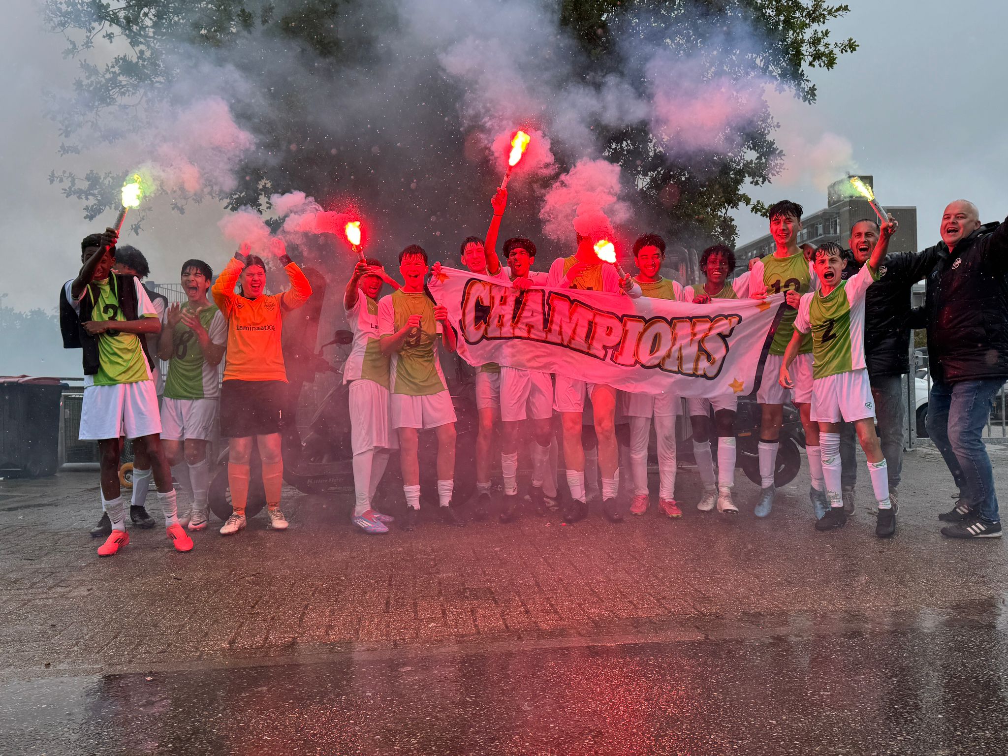 JO15-3 kampioen na klinkende overwinning!