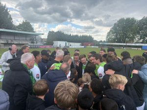 KAMPIOEN! Spijkenisse kroont sterk seizoen met titel na zenuwslopende wachttijd