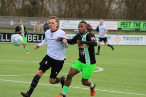 SHO en Spijkenisse maken reclame voor voetbal: 4-4