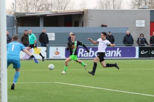 SHO en Spijkenisse maken reclame voor voetbal: 4-4 4