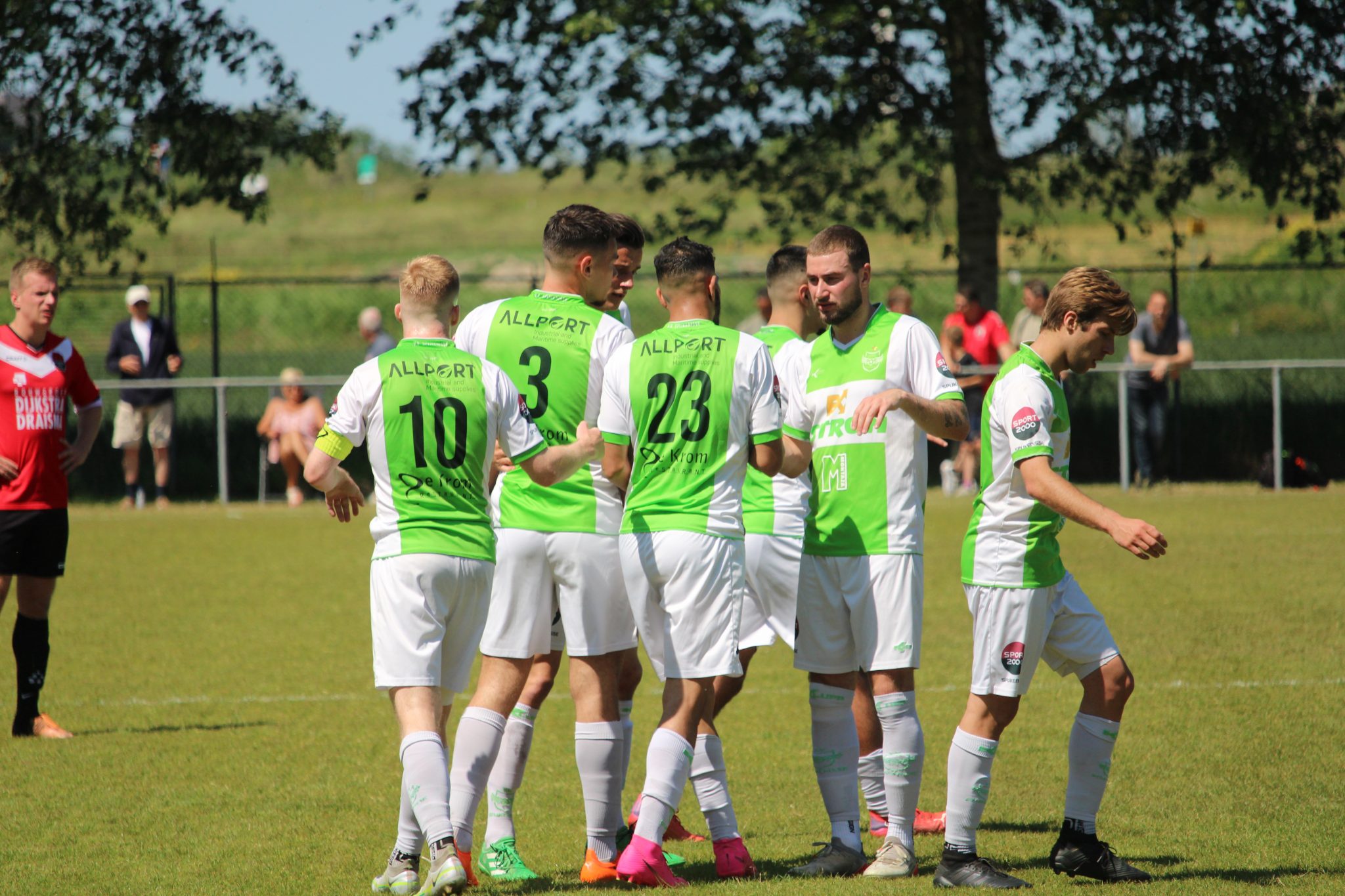 Spijkenisse naar volgende ronde nacompetitie na overwinning op Broekster Boys