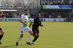 Spijkenisse pakt volle buit tegen hekkensluiter Sliedrecht 6