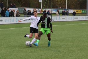 Spijkenisse stort ineen in laatste kwartier tegen SHO