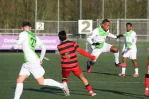 Spijkenisse verliest ongelukkig van VOC 5