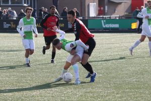 Spijkenisse wint in doelpuntrijk duel van DCV 2